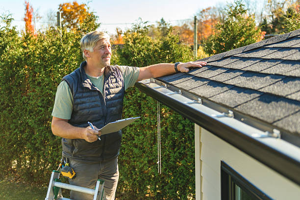 Professional Roof Replacement technician working in El Segundo, CA